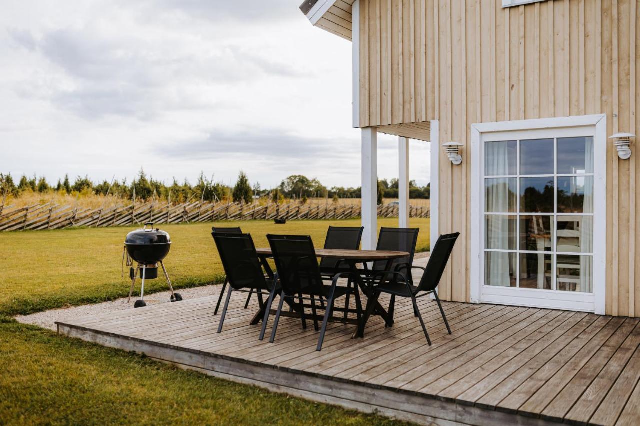 Holmiranna Holiday Homes Kungla Exterior photo
